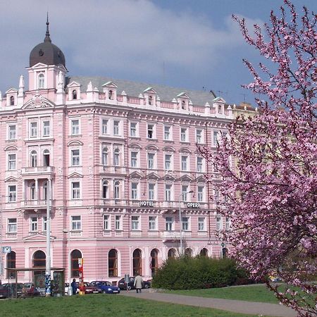 Hotel Opera Prága Kültér fotó