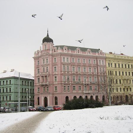 Hotel Opera Prága Kültér fotó