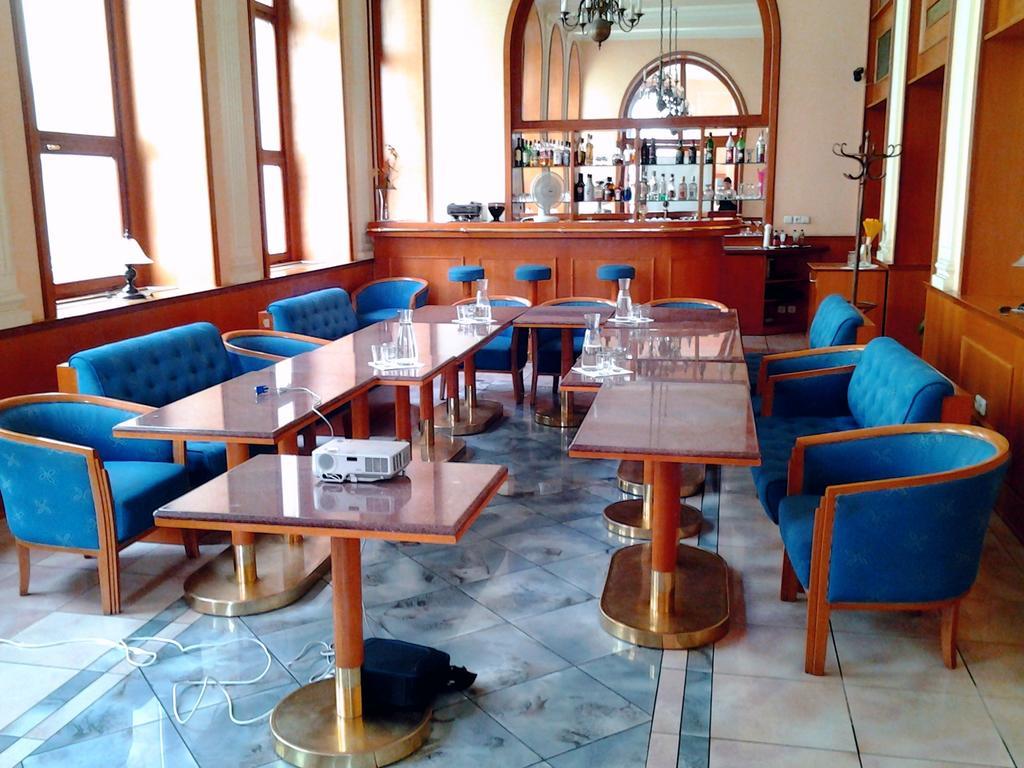 Hotel Opera Prága Kültér fotó