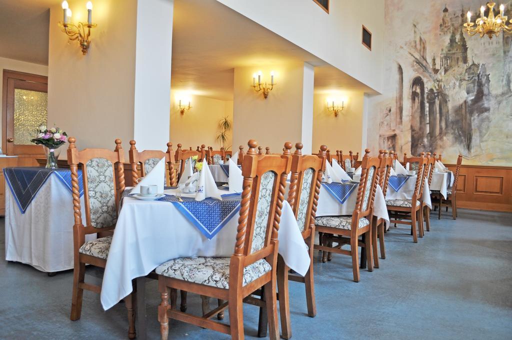 Hotel Opera Prága Kültér fotó