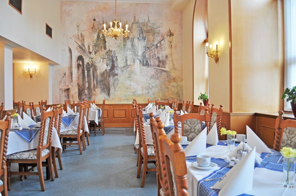 Hotel Opera Prága Kültér fotó