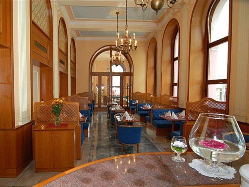 Hotel Opera Prága Kültér fotó