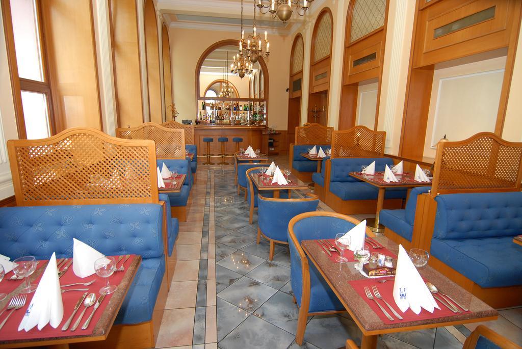 Hotel Opera Prága Kültér fotó