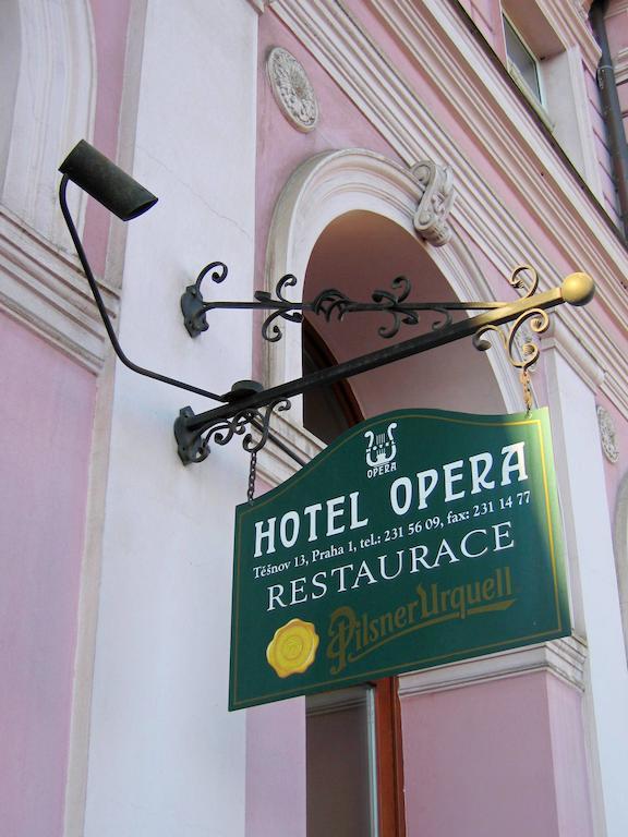 Hotel Opera Prága Kültér fotó