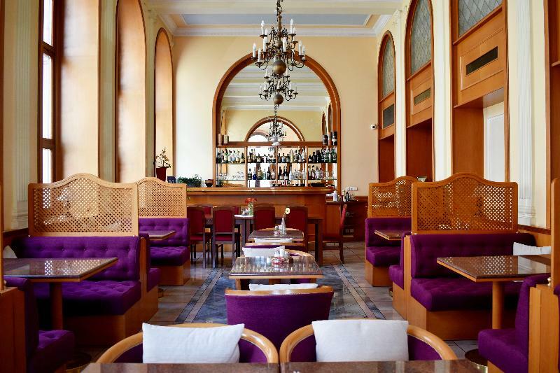 Hotel Opera Prága Kültér fotó